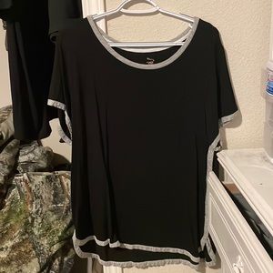 Black t-shirt